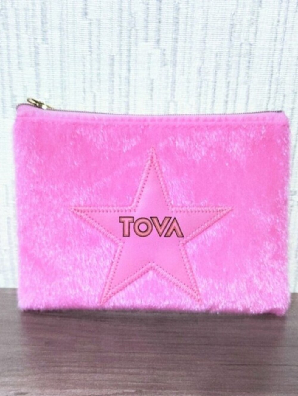 TOVA Limited Edition Pink Faux Fur/Leather Star Zip Pouch